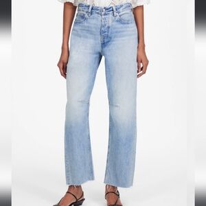 Madewell Petite Darted Barrel Leg Jeans Size 28P NWT Raw Hem